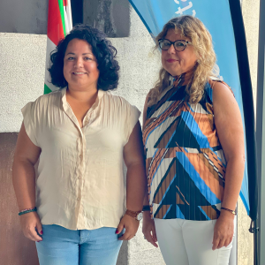Arrate Robertson, técnica de empresas behangintza y Yolanda Palacio que técnico de innovación y sostenibilidad de la cámara de Comercio
