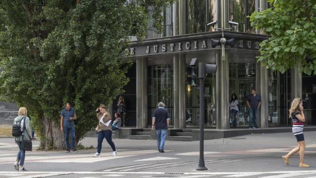 Vista del edificio que acoge el Palacio de Justicia de Vitoria. Jorge Muñoz
