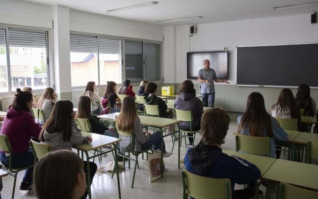 Estudiantes de Secundaria, en un aula de un instituto navarro. Iñaki Porto