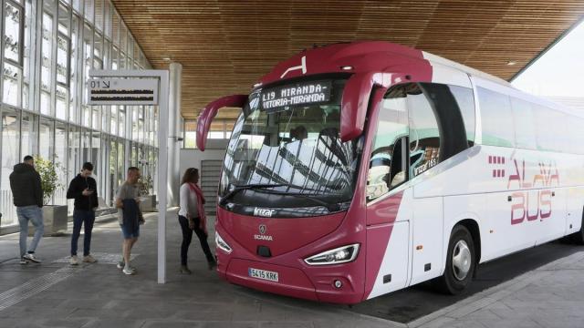 Línea de autobuses de Álavabus. Pilar Barco