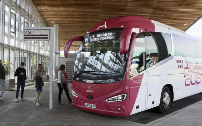 Línea de autobuses de Álavabus. Pilar Barco