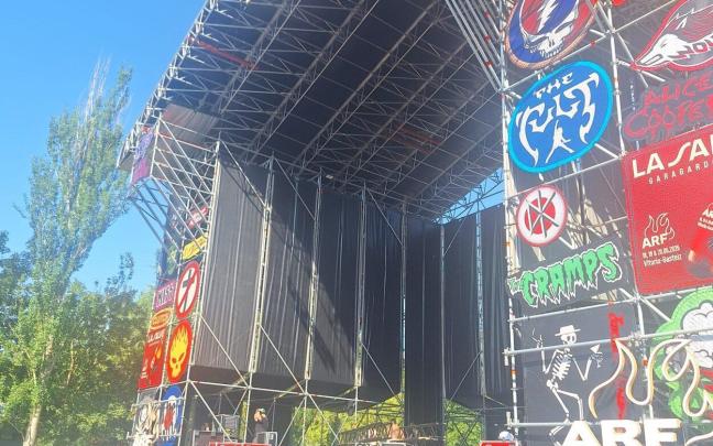 Últimos retoques en el Azkena Rock Festival Redacción DNA
