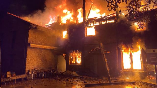 Incendio en un caserío de Azpeitia / Bomberos de Euskadi