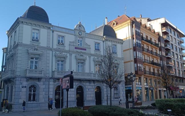 El Consistorio ha convocado una de concentración de repulsa para este viernes a mediodía. / M.A.P.