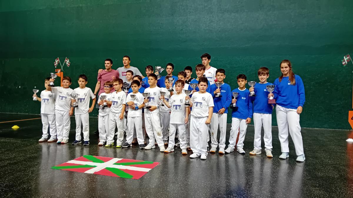 Los finalistas del torneo de pelota San Joan del año pasado