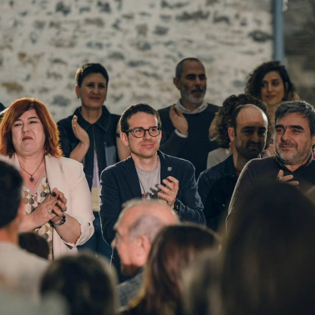 Eba Blanco, Pello Otxandiano y Mikel Otero, de EH Bildu, ayer en Amurrio.