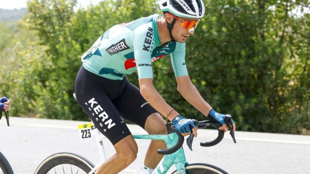 Iván Cobo (Equipo Kern Pharma) en La Vuelta 26