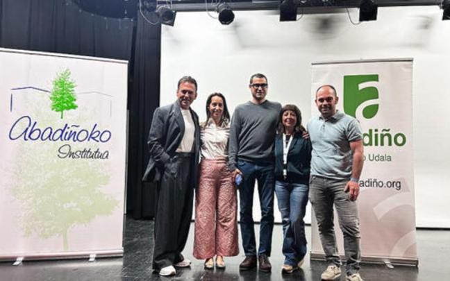 La pasada semana tuvo lugar la primera charla del programa. / DEIA La pasada semana tuvo lugar la primera charla del programa.