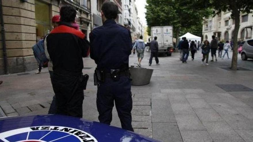 Más de 1.500 agentes velarán por la seguridad en Euskadi durante la jornada electoral.