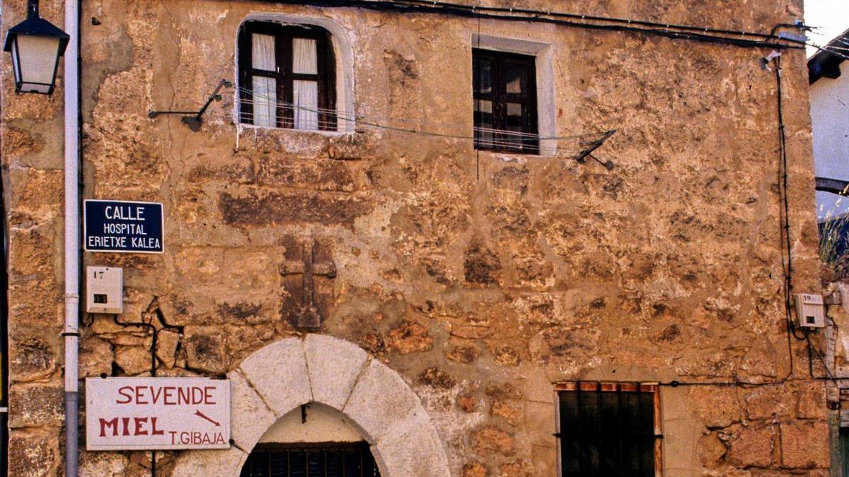 El Hospital Santa Ana en Salinillas de Buradón