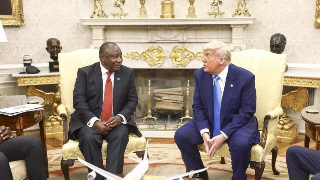 Donald Trump y su homólogo sudafricano, Cyril Ramaphosa, se reúnen en la Casa Blanca. / EFE Donald Trump y su homólogo sudafricano, Cyril Ramaphosa, se reúnen en la Casa Blanca.
