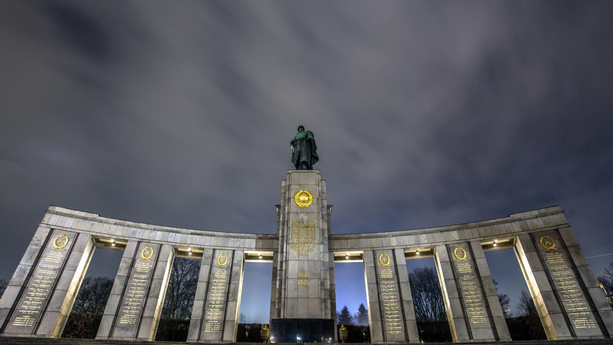 El monumento al ejército soviético del Tiergarten, en Berlín.