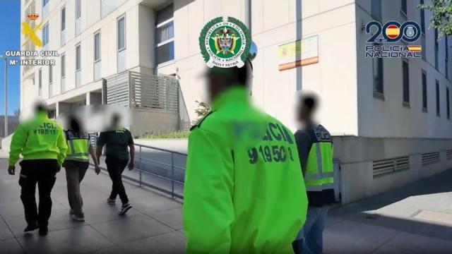 La red captaba en Colombia a personas de especial vulnerabilidad económica y social mediante falsas promesas de formación académica y prácticas profesionales en España.