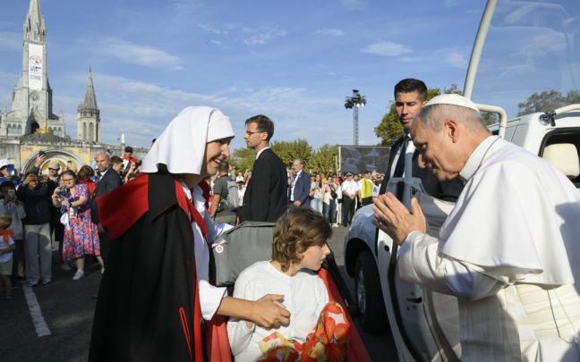 El Papa León XIV, durante su visita al santuario de Lourdes