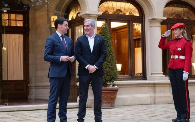 El presidente de Canarias, Fernando Clavijo, y el lehendakari Imanol Pradales