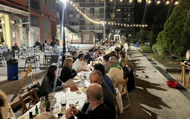 Cena popular de las fiestas de Beraun.