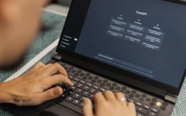 El Centro Vasco de Tecnología del Lenguaje de la UPV/EHU, HiTZ, ha conseguido que Latxa supere a ChatGPT.