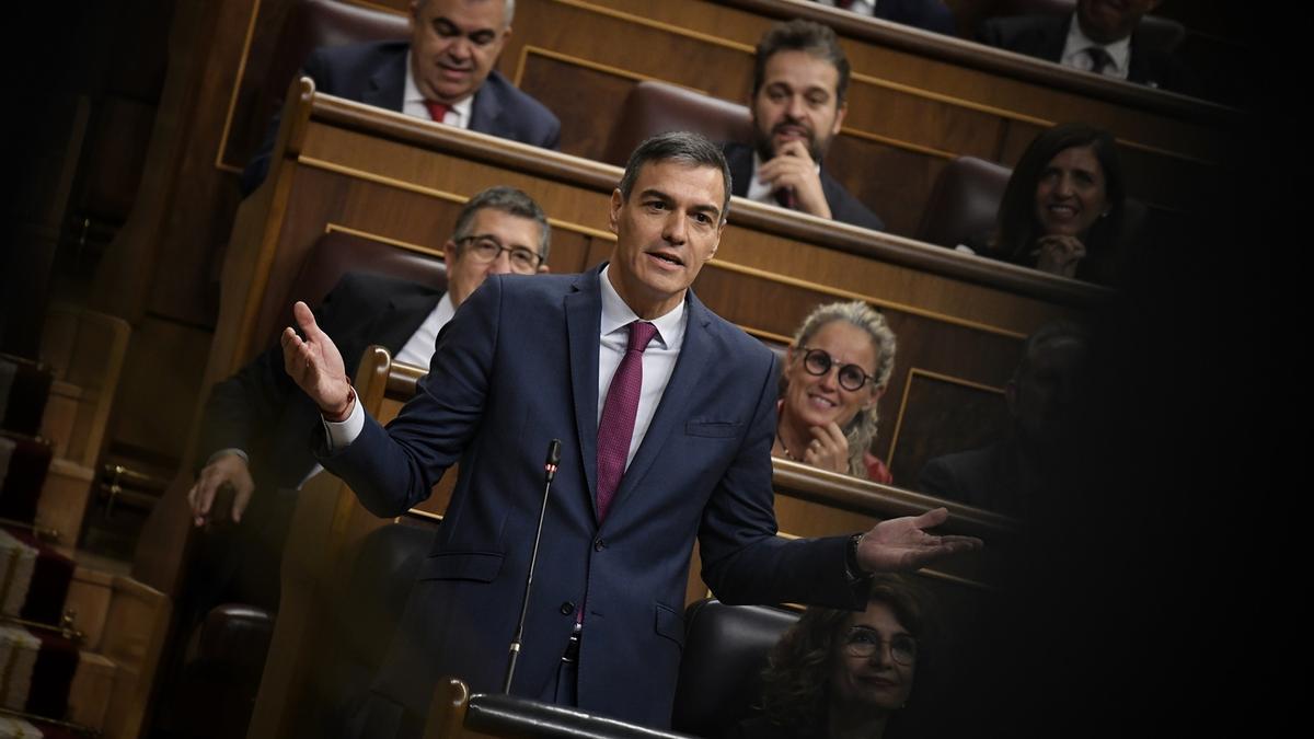 El presidente del Gobierno español, Pedro Sánchez ,interviene durante la sesión de control al Gobierno.