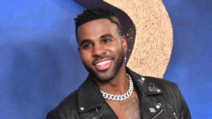 La nueva imagen de Vinicius ha dejado sin palabras a sus seguidores, que ya comentan su asombroso parecido con el cantante estadounidense Jason Derulo.