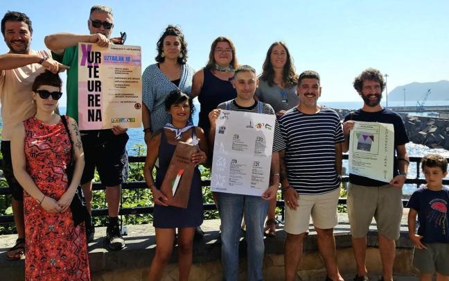 El gesto de Bermeo une tradición y solidaridad.