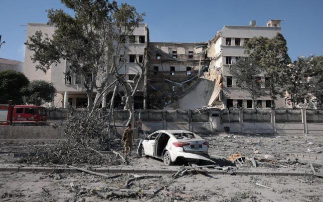 Así ha quedado el Ministerio de Defensa sirio tras ser bombardeado por Israel. / EFE Así ha quedado el Ministerio de Defensa sirio tras ser bombardeado por Israel.