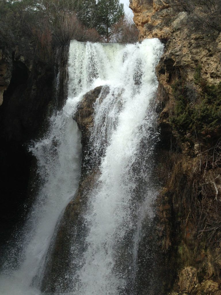 Primer plano de la cascada.