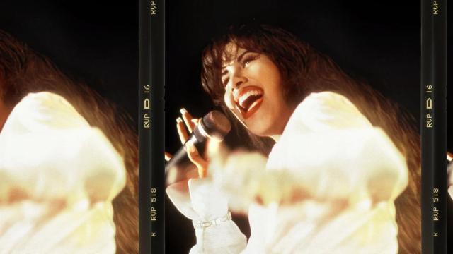 Selena Quintanilla en el documental 'Selena y los dinos'.