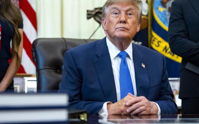 El presidente de EE.UU., Donald Trump, durante la firma del decreto por el que se revisan las recomendaciones sobre la vacunación infantil.