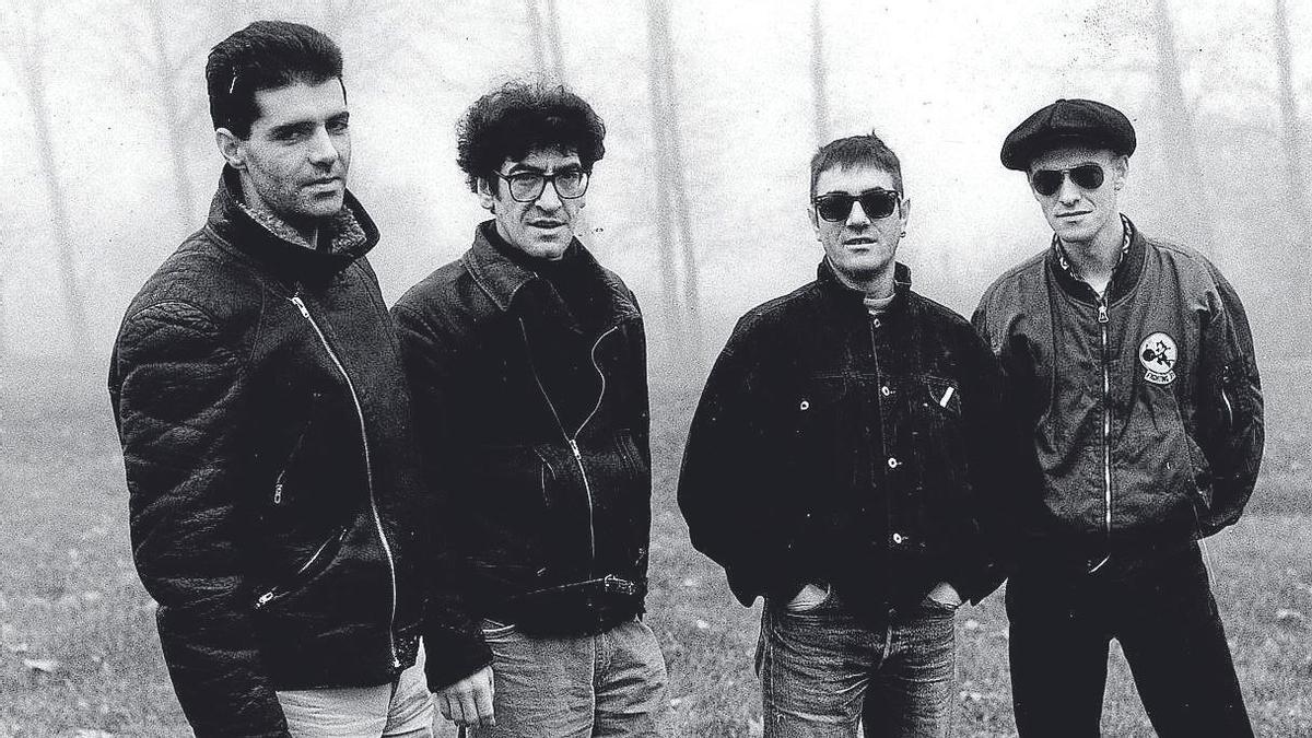 Los componentes históricos de 'Hertzainak', de izq a dcha: Tito Aldama, Josu Zabala, Txanpi y Gari.