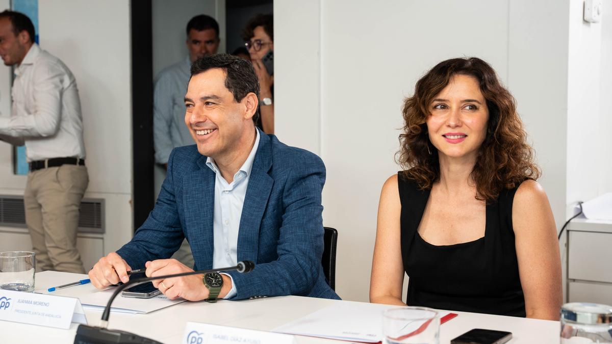 Juanma Moreno e Isabel Díaz Ayuso, representantes de las dos teóricas almas del PP