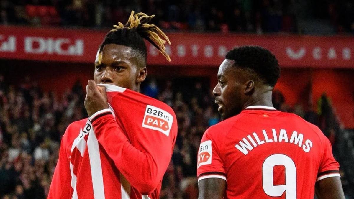 Nico Williams junto a su hermano Iñaki Williams
