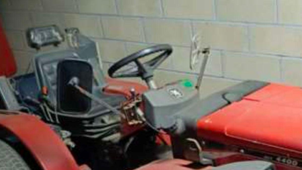 Tractor que ha sacado a subasta el Ayuntamiento de Orio.