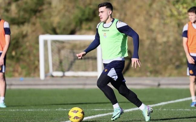 Barrenetxea, durante un entrenamiento esta temporada. / REAL SOCIEDAD