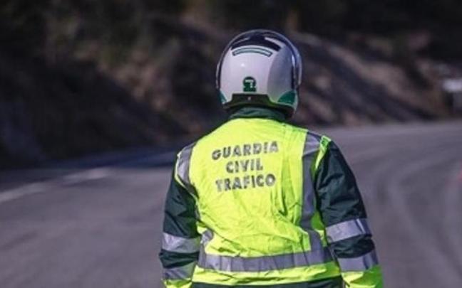 Imagen de archivo de un agente de la Guardia Civil. Imagen de archivo de un agente de la Guardia Civil.