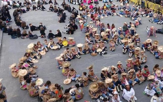Desfile de los escolares.