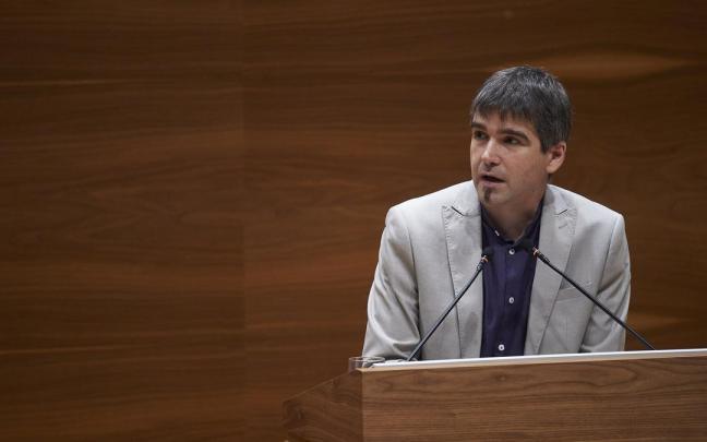 Arakama, en una intervención en el Parlamento foral.