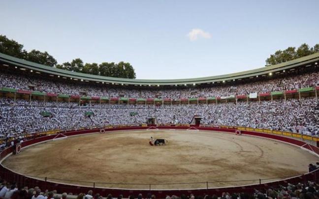 Imagen de un festejo taurino en la plaza de toros de Pamplona / EP Imagen de un festejo taurino en la plaza de toros de Pamplona