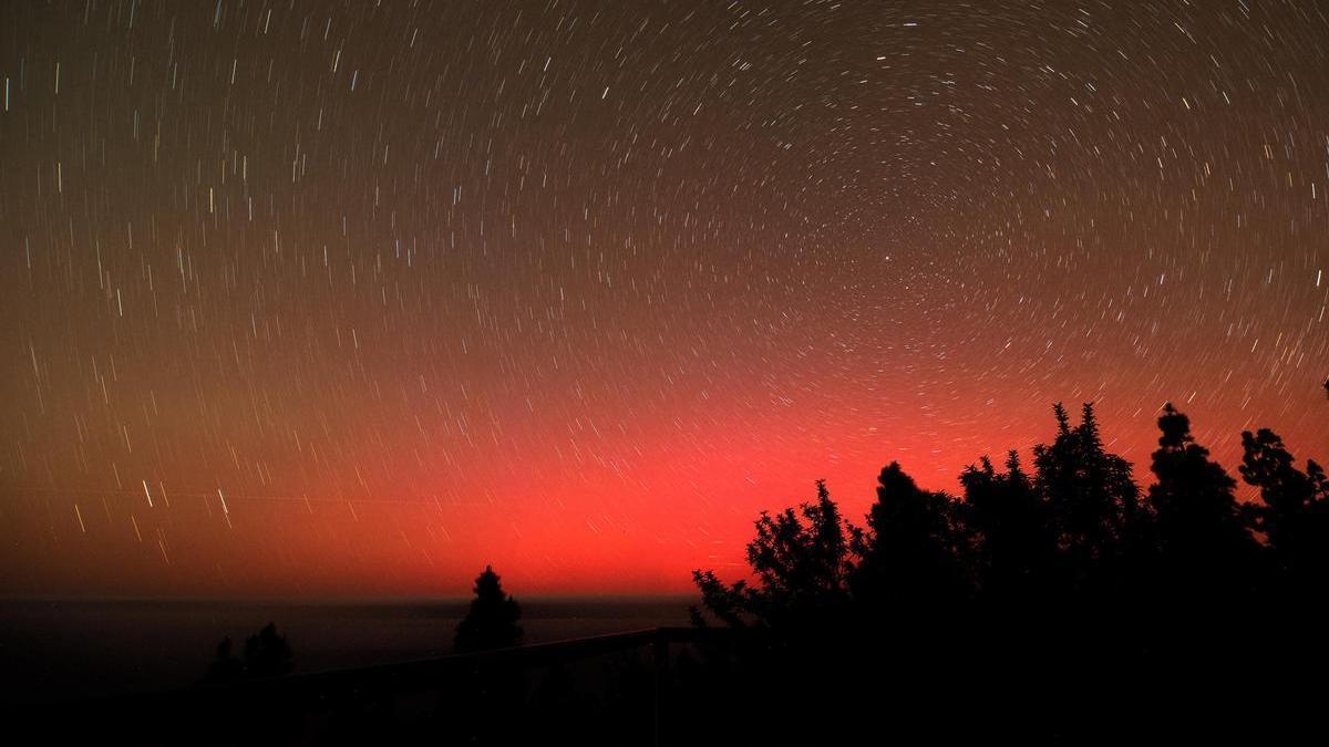 Auroras boreales observadas desde Canarias tras la tormenta geomagnética del pasado mayo.