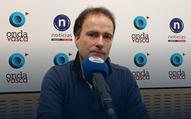 Sabino San Vicente, en los estudios de Onda Vasca.