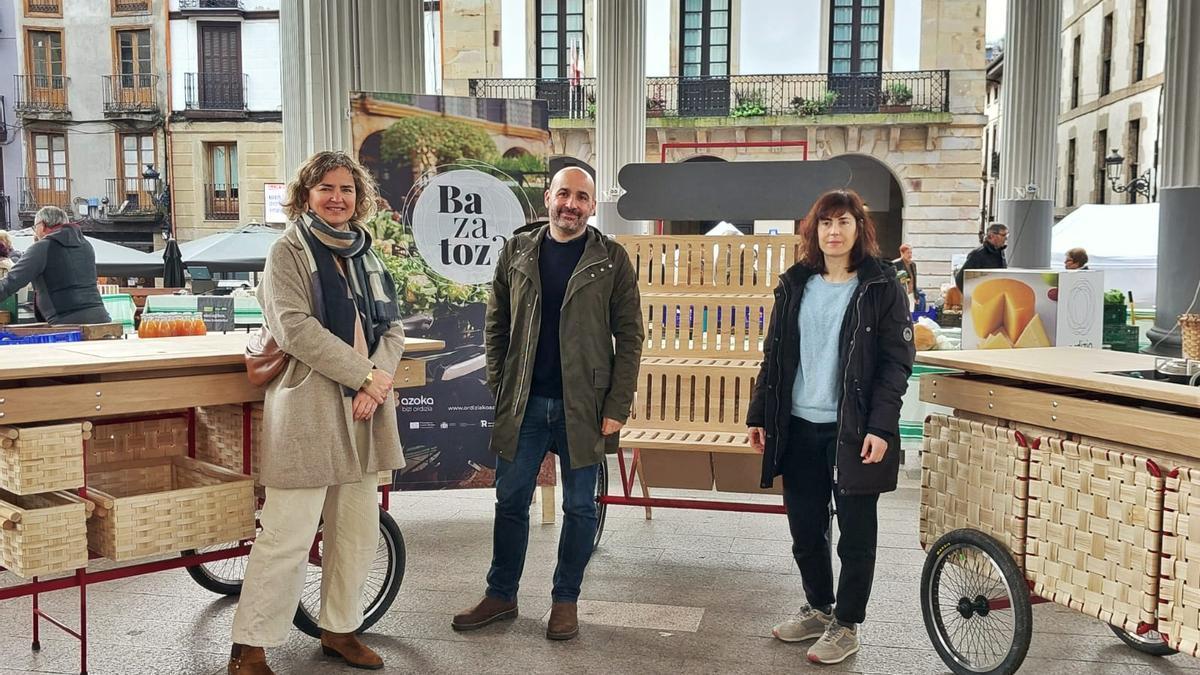 Representantes de la Feria y Ayuntamiento de Ordizia