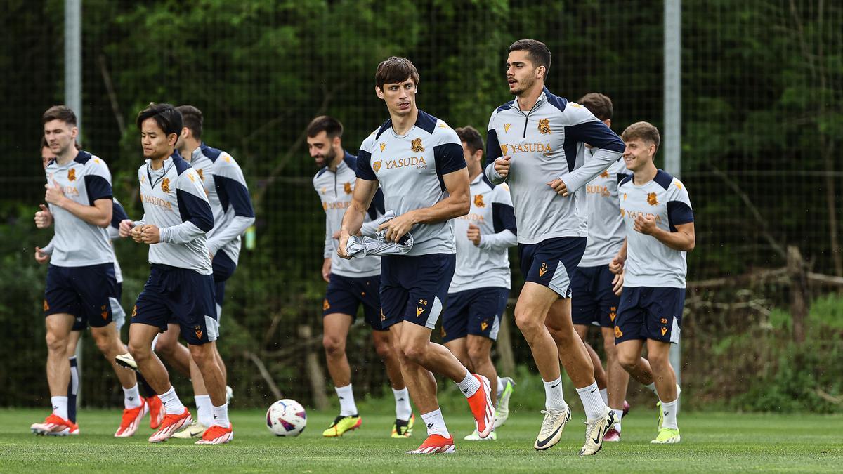 Una imagen del entrenamiento del miércoles en Zubieta. / MANIX DIAZ DE RADA/ REAL SOCIEDAD