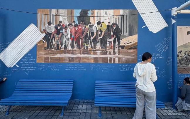 El artista valenciano Escif homenajea a los voluntarios de la dana en un mural en Benetússer (Valencia)