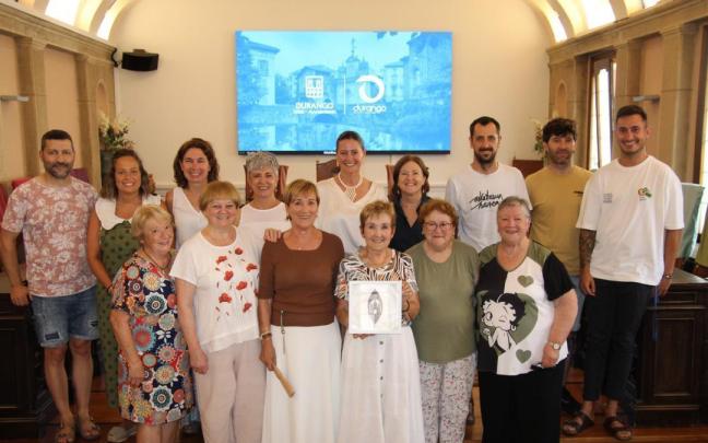 Homenaje a las mujeres que formaron parte del Kemen, el primer equipo femenino de fútbol de la villa