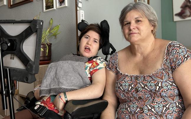 Elsa, primer caso de ELA infantil en España, ha empezado a cursar Psicología en la universidad.