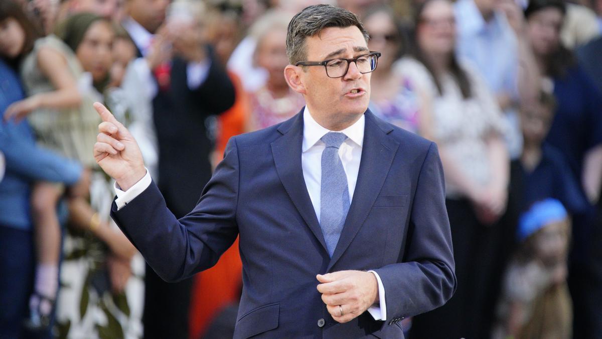 Burnham, primer ministro de Reino Unido.