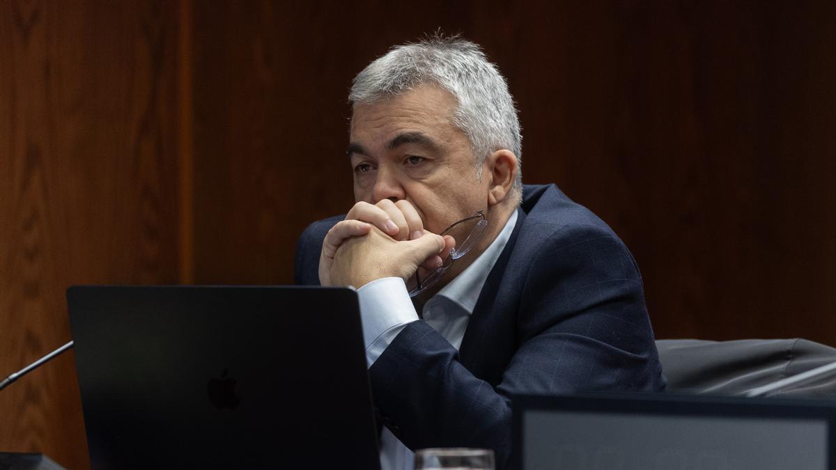 Santos Cerdán, exsecretario de organización del PSOE, encausado por el cobro de presuntas mordidas por adjudicaciones de obras públicas.