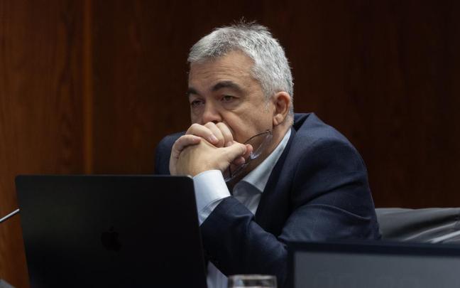 Santos Cerdán, exsecretario de organización del PSOE, encausado por el cobro de presuntas mordidas por adjudicaciones de obras públicas.