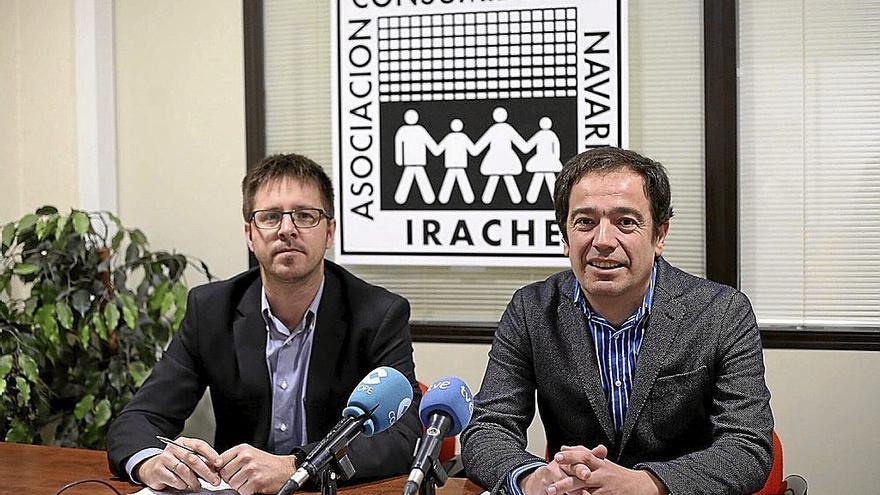 Alberto Lázcoz y Manuel Arizcun, de la asociación de Consumidores Irache.