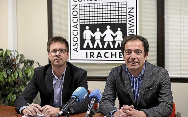 Alberto Lázcoz y Manuel Arizcun, de la asociación de Consumidores Irache.