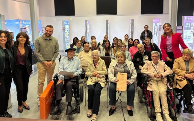 Foto de todos los participantes tras hacer realidad sus sueños y deseos